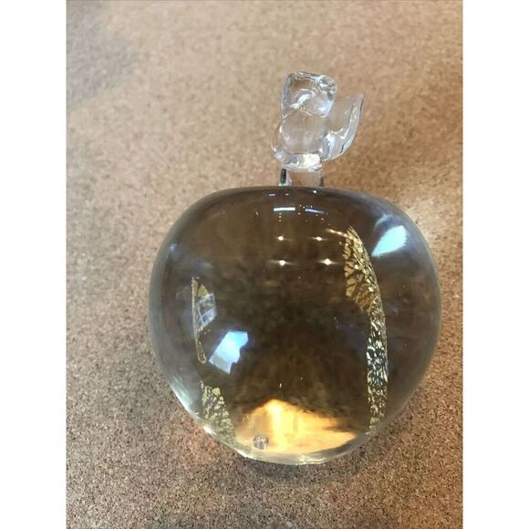 Patricia Faye Apple Paperweight Glass Clear Stem Leaf Gold Design Inside 3” - Picture 3 of 6